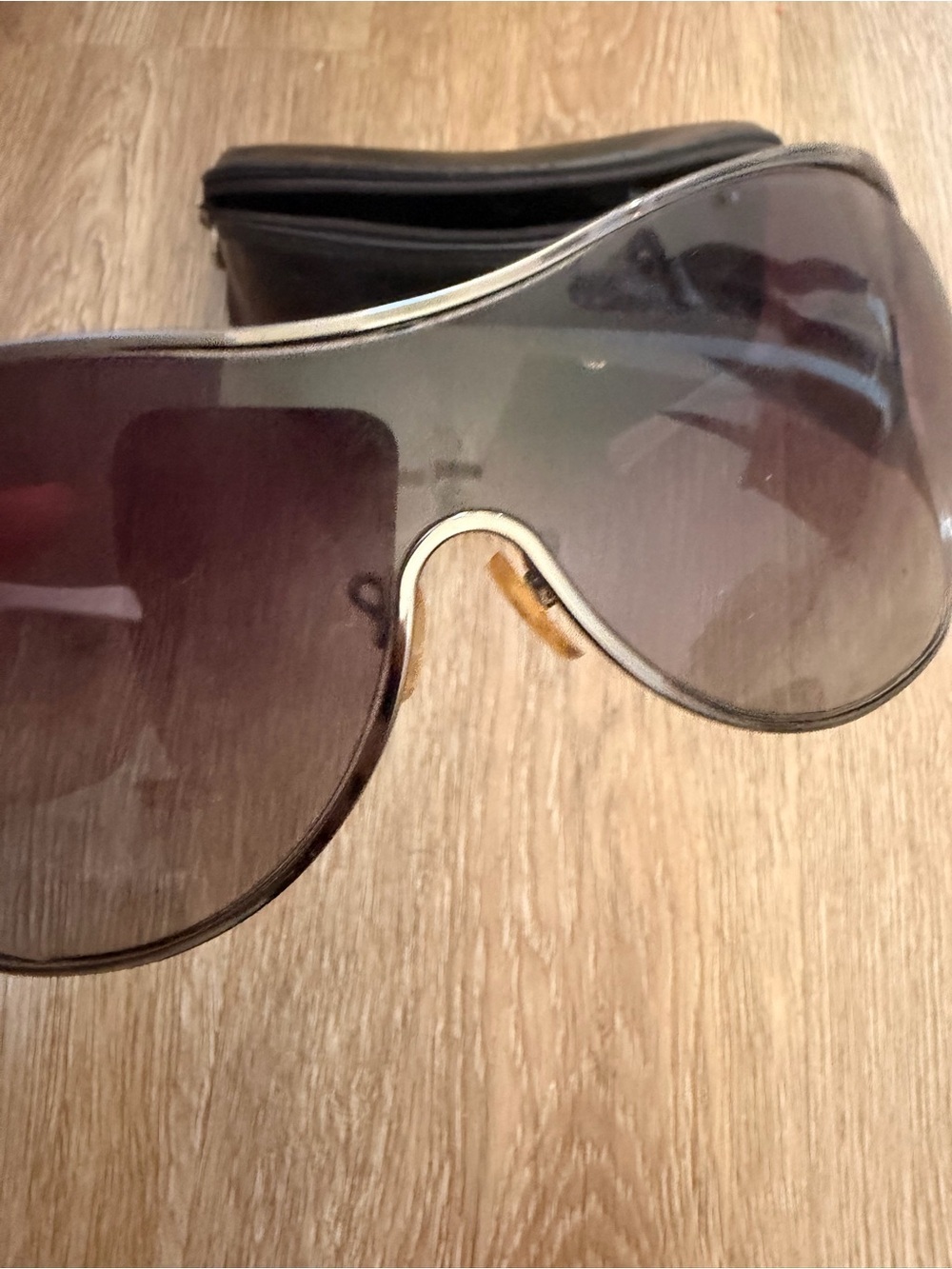 Givenchy Oversized Shield Sunglasses with White Temples and Dark Gradient Lenses - Picture 6 of 6